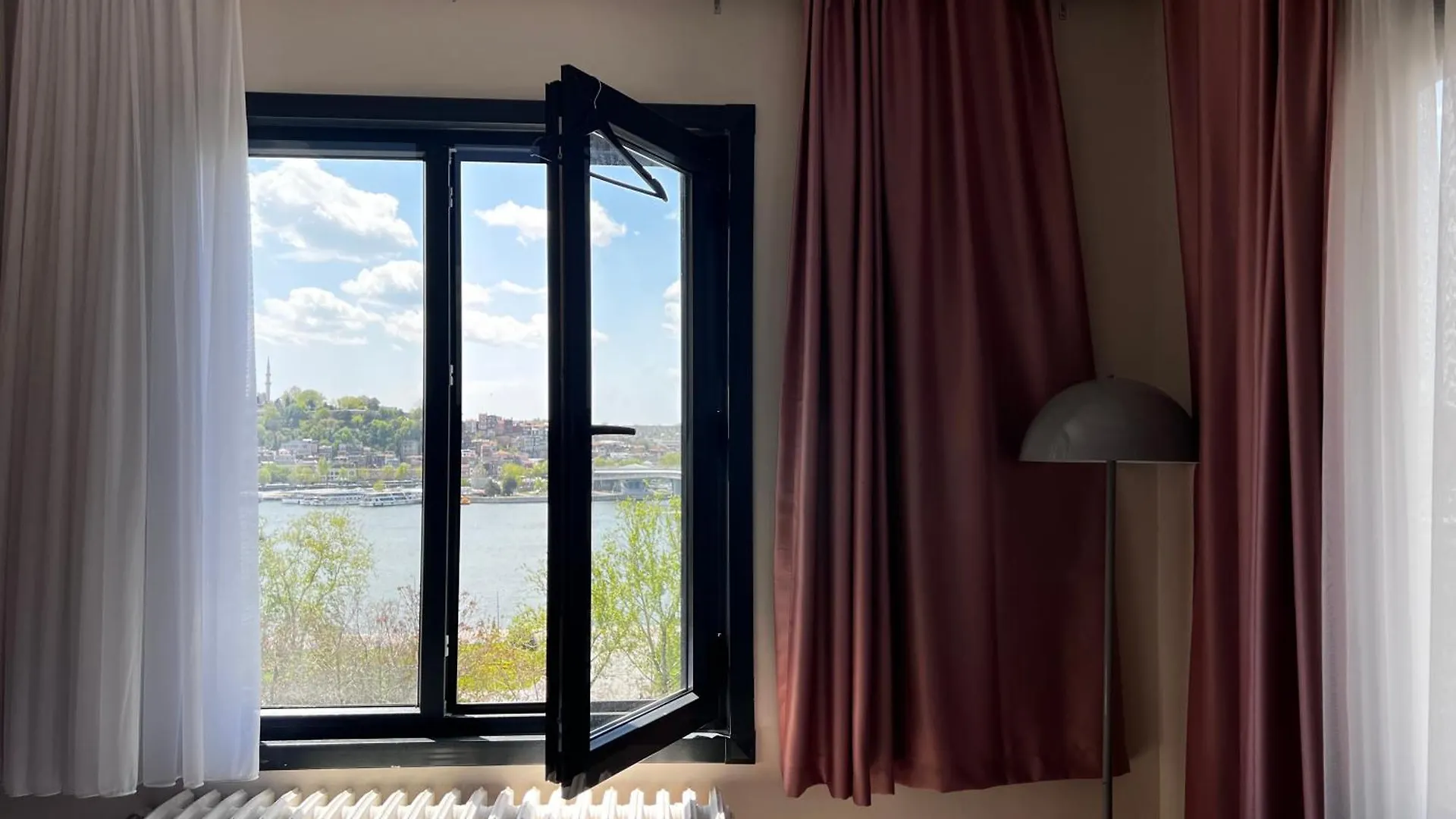 Wonder Homes 7-4Br, 2Ba Astounding Seaview Karakoey Istanbul